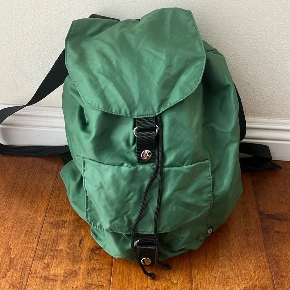Gap green backpack lightweight